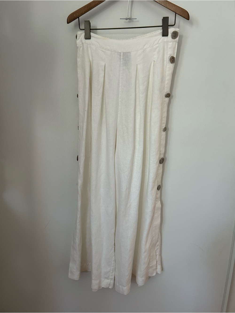 FARM Rio Cream Wide-Leg Button-Trim Pants